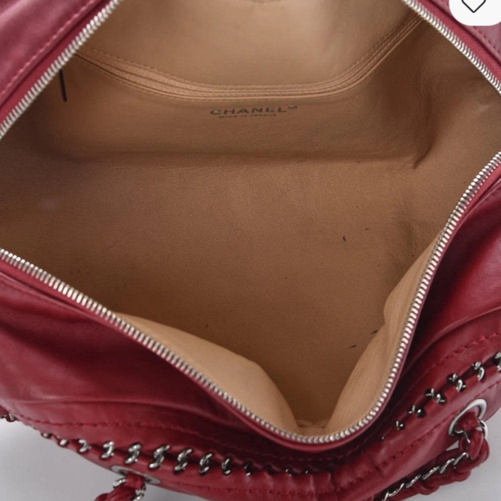 CHANEL Red Smooth Calfskin Bowler Shoulder Bag - Picture 4 of 12